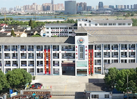 阳光学校校园风光
